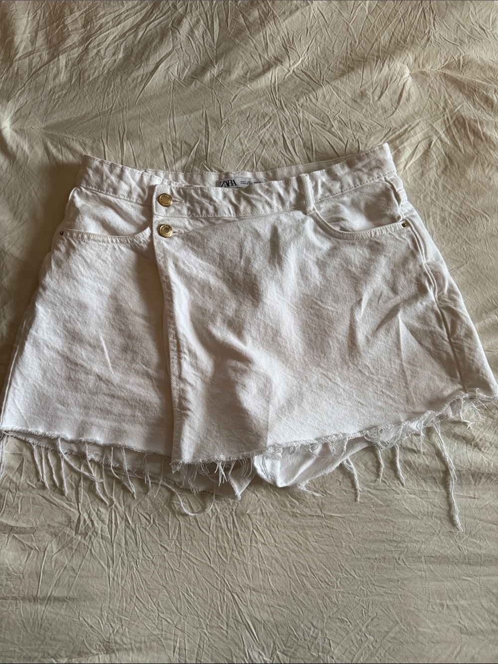 ZARA White Frayed Wrap-Style Denim Skort with Gold Buttons